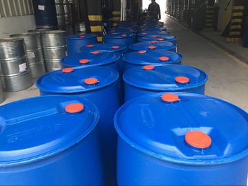 Pesticide de revêtement du thirame 7% FS, de la graine de Carbendazim 8%+, liquide rouge, bonne efficacité sur la putréfaction de racine et fumeron lâche de blé